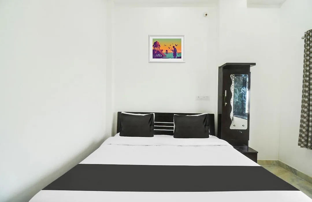 Hotel O Chandra Vilas-1