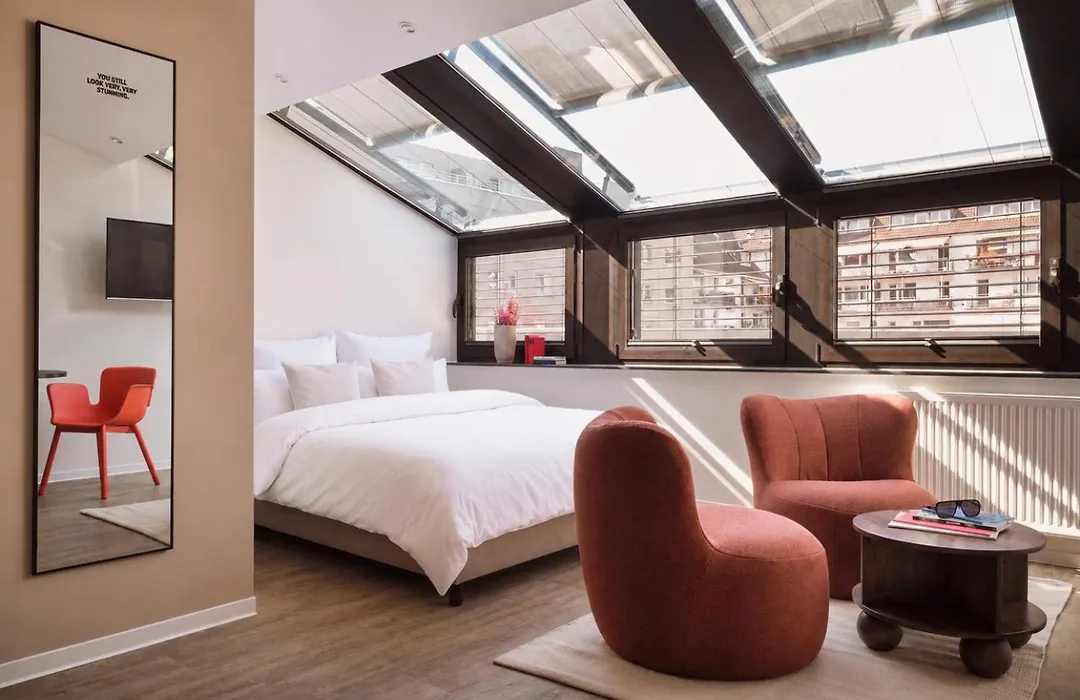 STAYERY Cologne Sülz-1