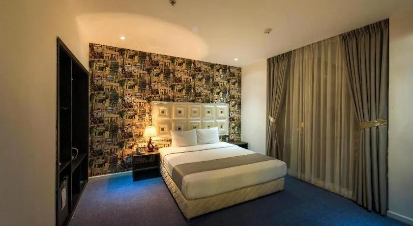 Golden Crown Hotel Saigon-1