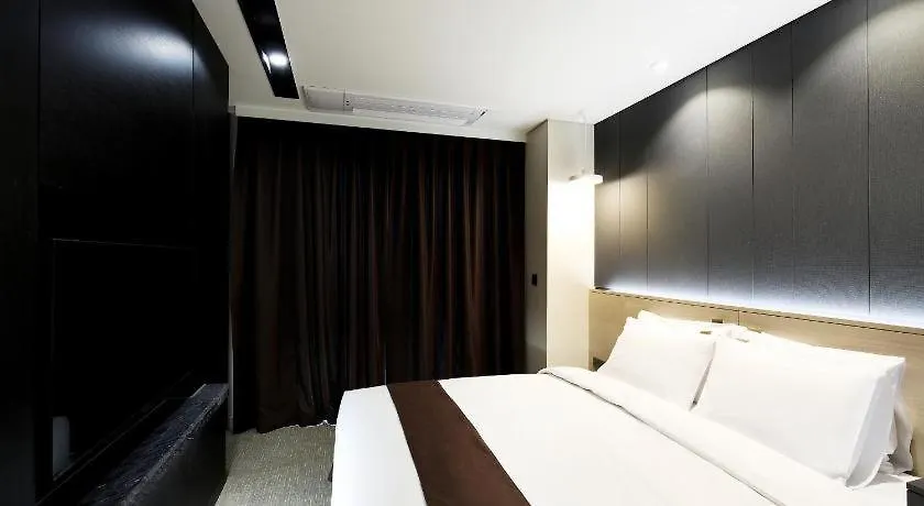 Gloucester Hotel Kintex-1