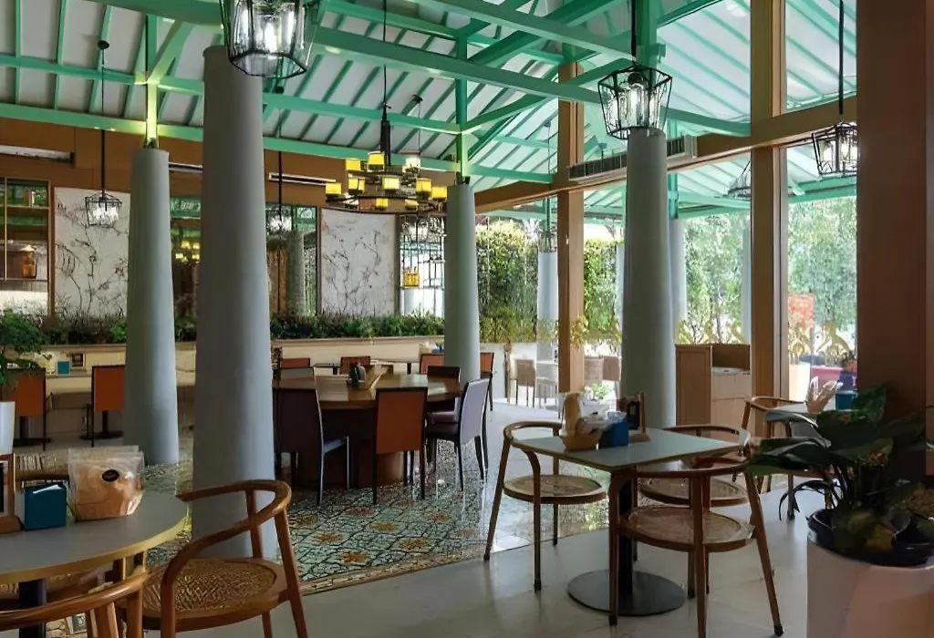 Blue Sky Hotel Petamburan-1