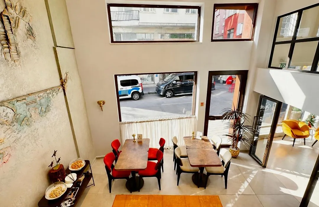 Smart&Simple Hotel Karakoy-1