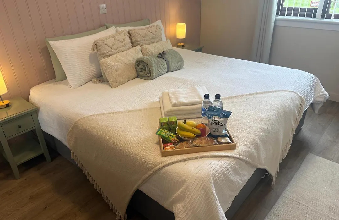 Carnegie Lodgings, Tain-1