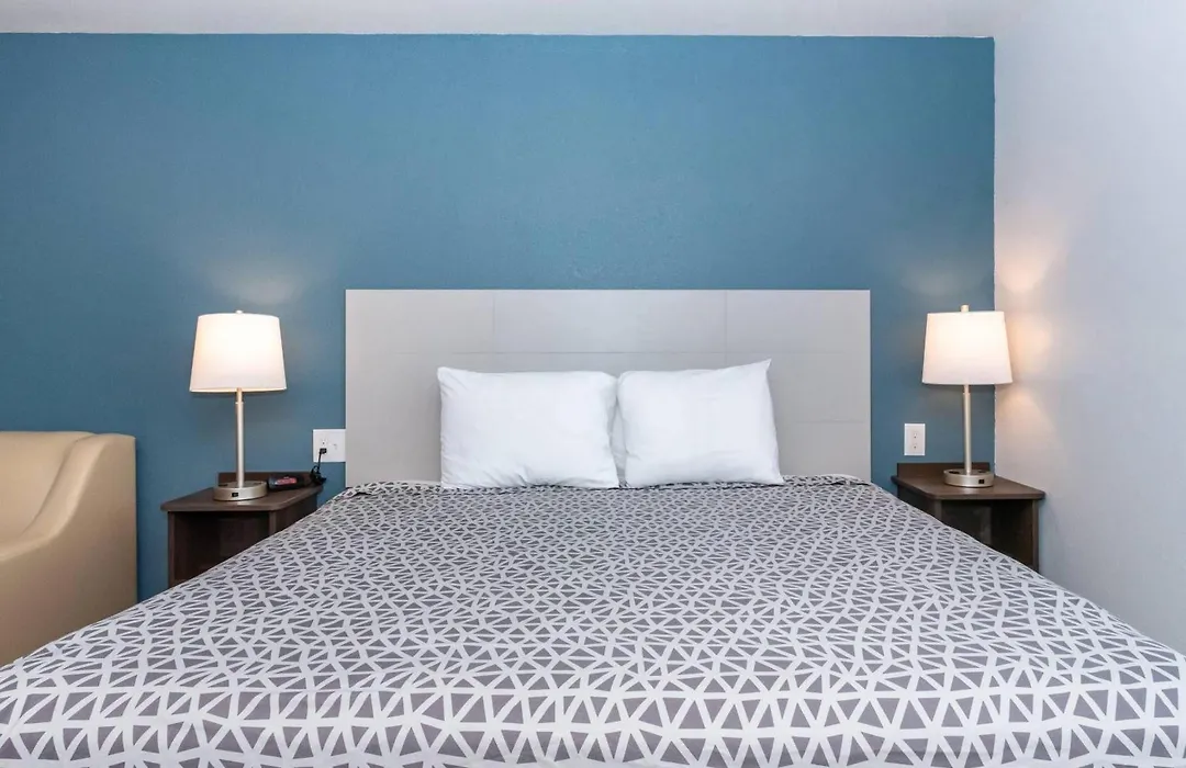 Woodspring Suites Buford Near Mall Of Georgia-Lake Lanier-1