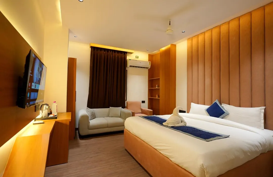 Shiv Rudraksh Resort, Near Assi Ghat-1