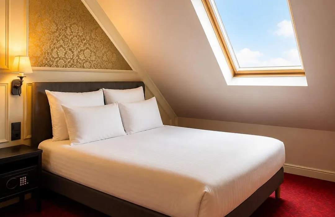 Hôtel Le Montmartre Saint Pierre-1