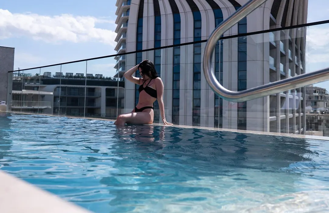 Vita Hotel & Rooftop-1