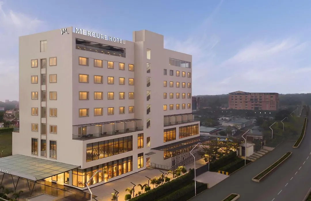 Mercure Lucknow Gomti Nagar-1
