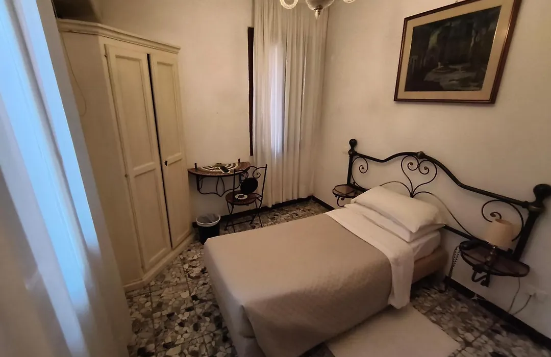 Hotel Minerva & Nettuno Di Venezia-1