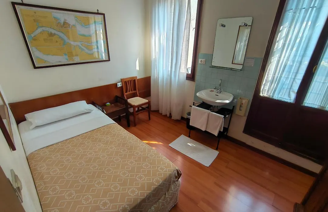 Hotel Minerva & Nettuno Di Venezia-1