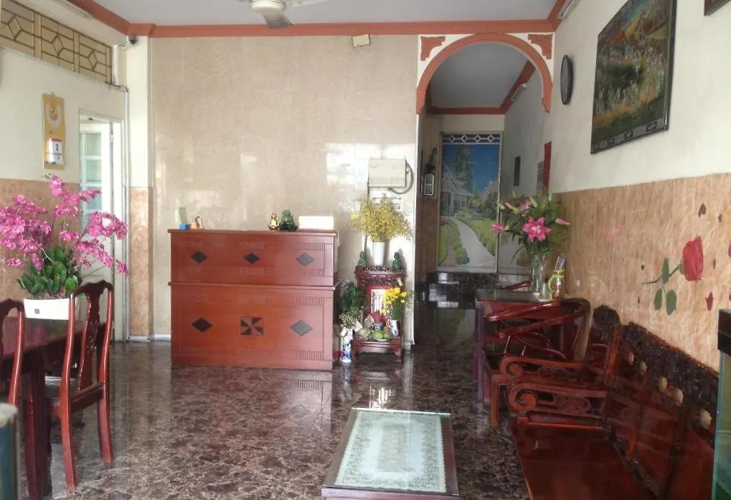 Son Tung Hotel - De Tham Street-1