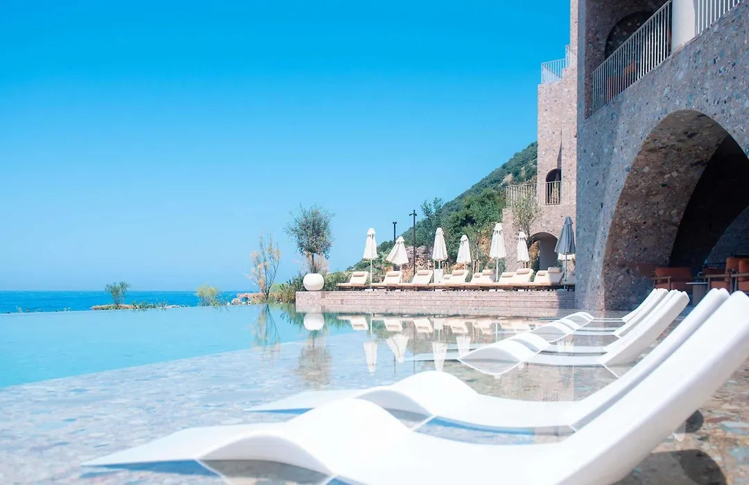 Green Coast Hotel Mgallery Collection-1