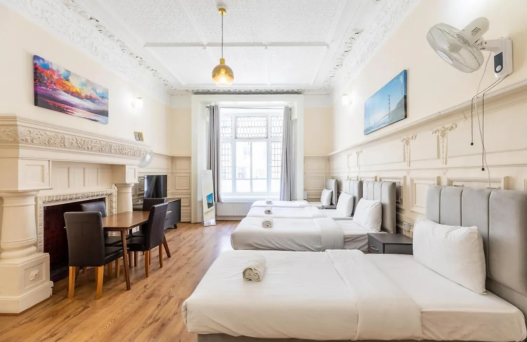 The Hyde Hotel-1