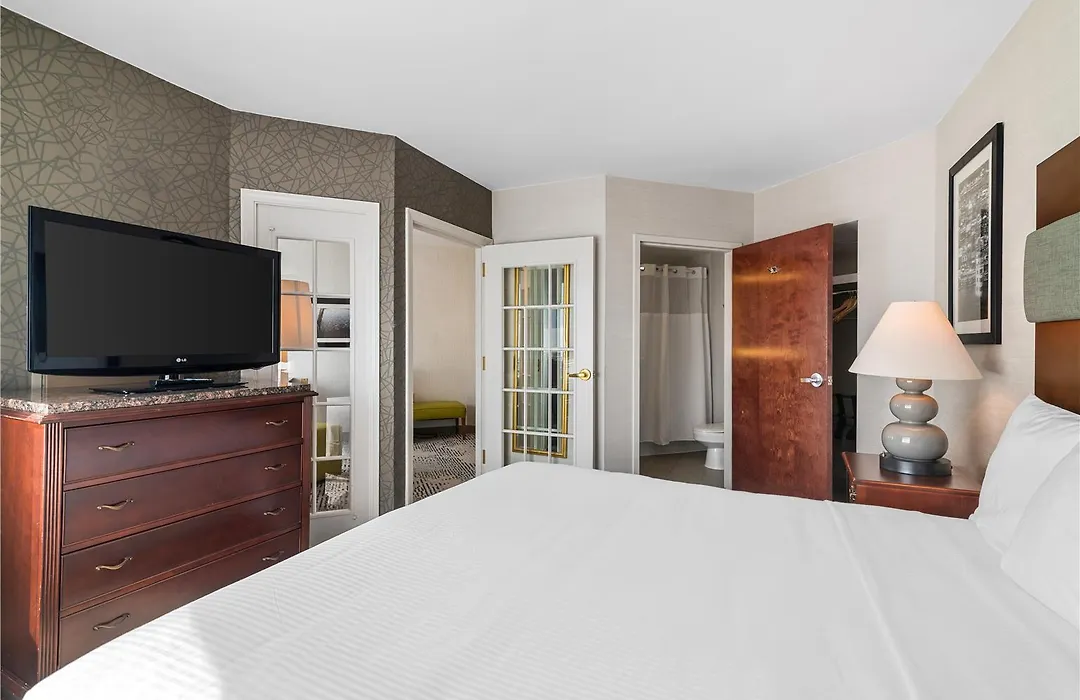 Roundhouse Suites-1