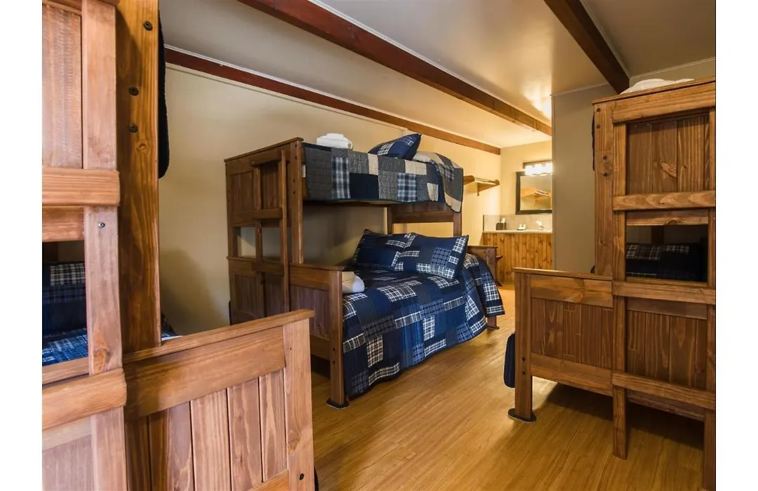 St James Family Suite 1-1