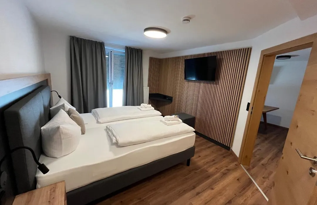 Hotel Rad-1
