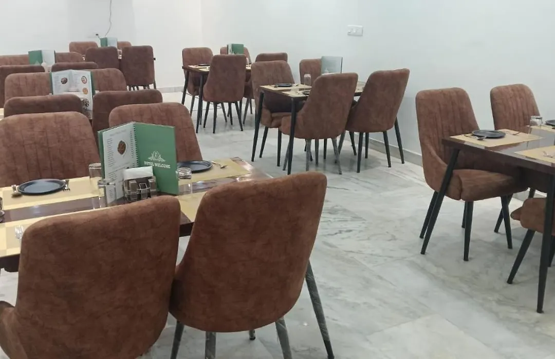 Hotel Welcoome-1
