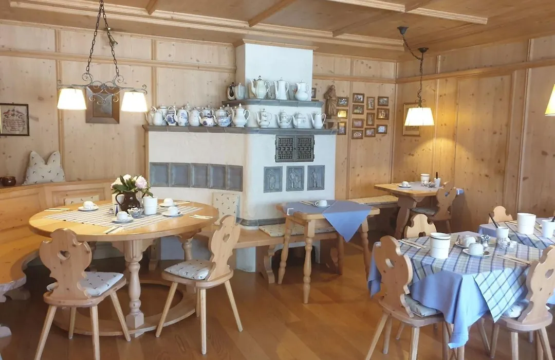 Hotel Gästehaus Gross-1