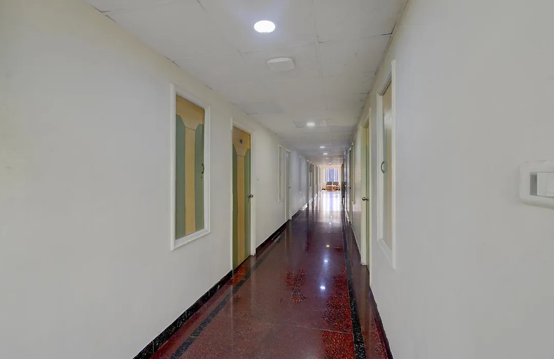 Hotel Raj Inn- Nr Kims - Sunshine Hospitals Begumpet-1