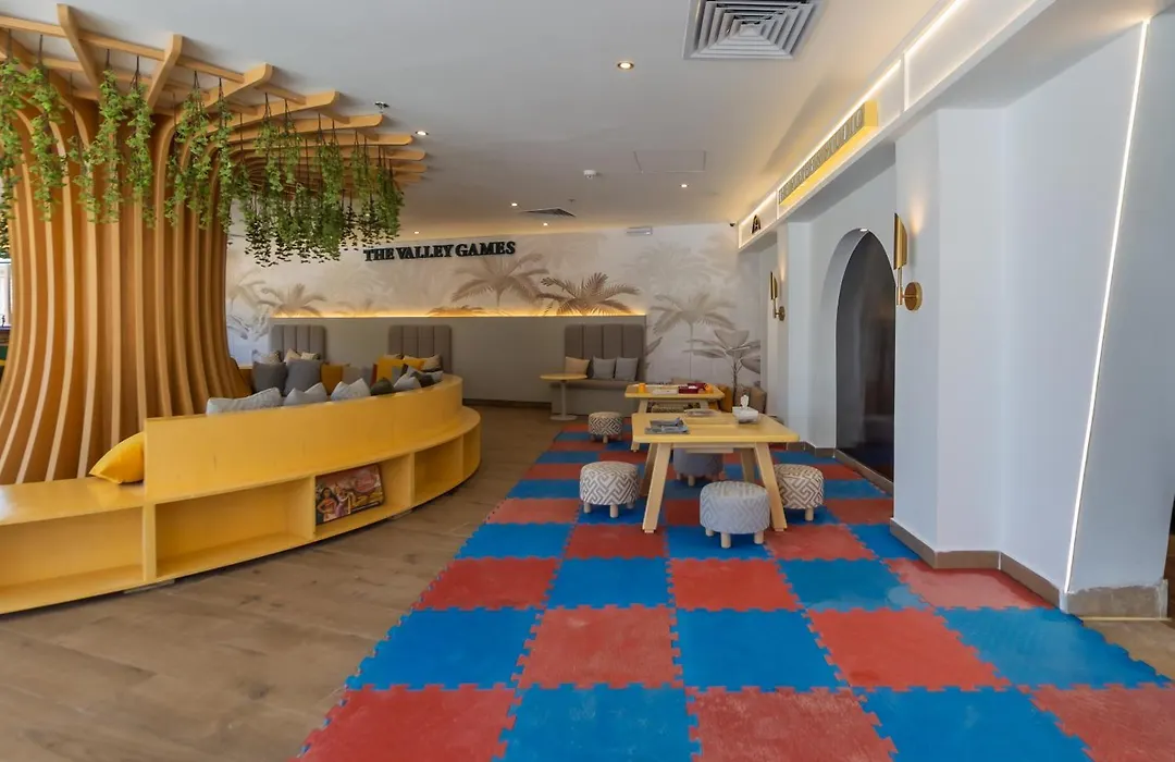 Al Kasr Sahl Hasheesh-1