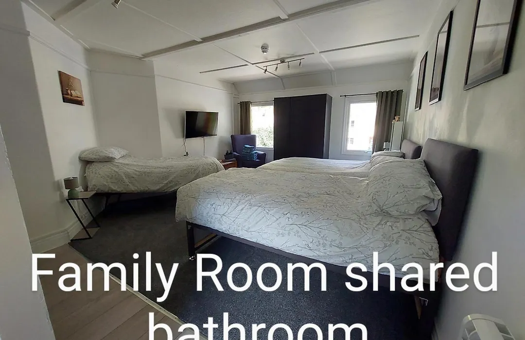 Royal Oak Rooms-1