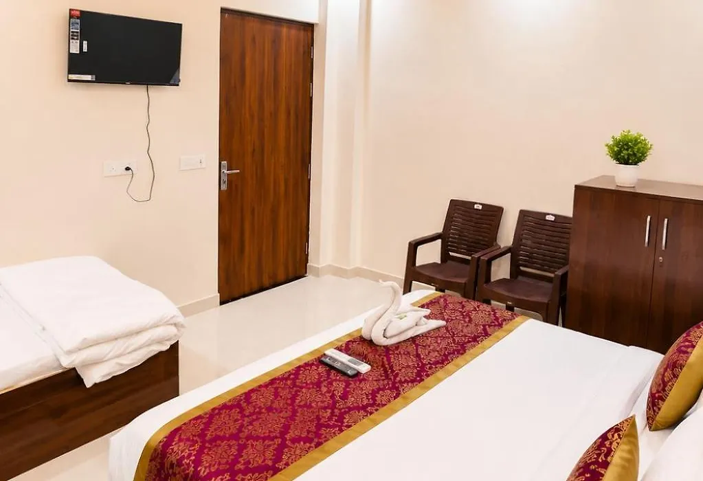 Hotel Boston Rooms By Sot - Affordable Stay Near Taj #Parking #Ac #2 Min Drive To Taj-1