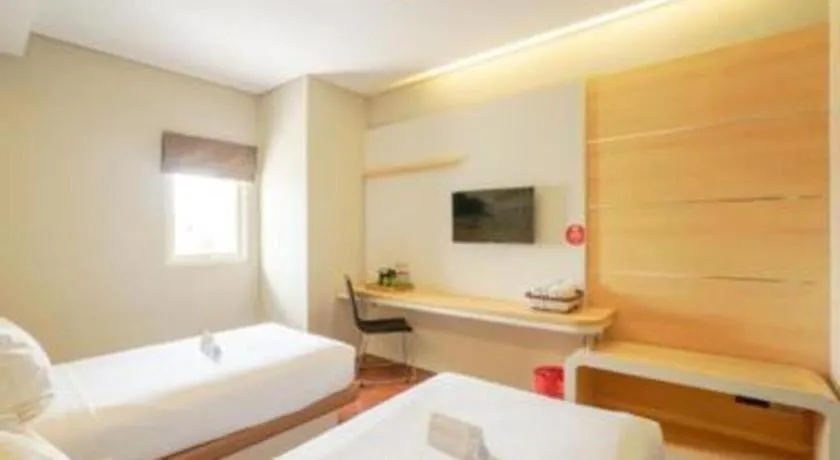 Life Hotel Stasiun Kota Surabaya-1