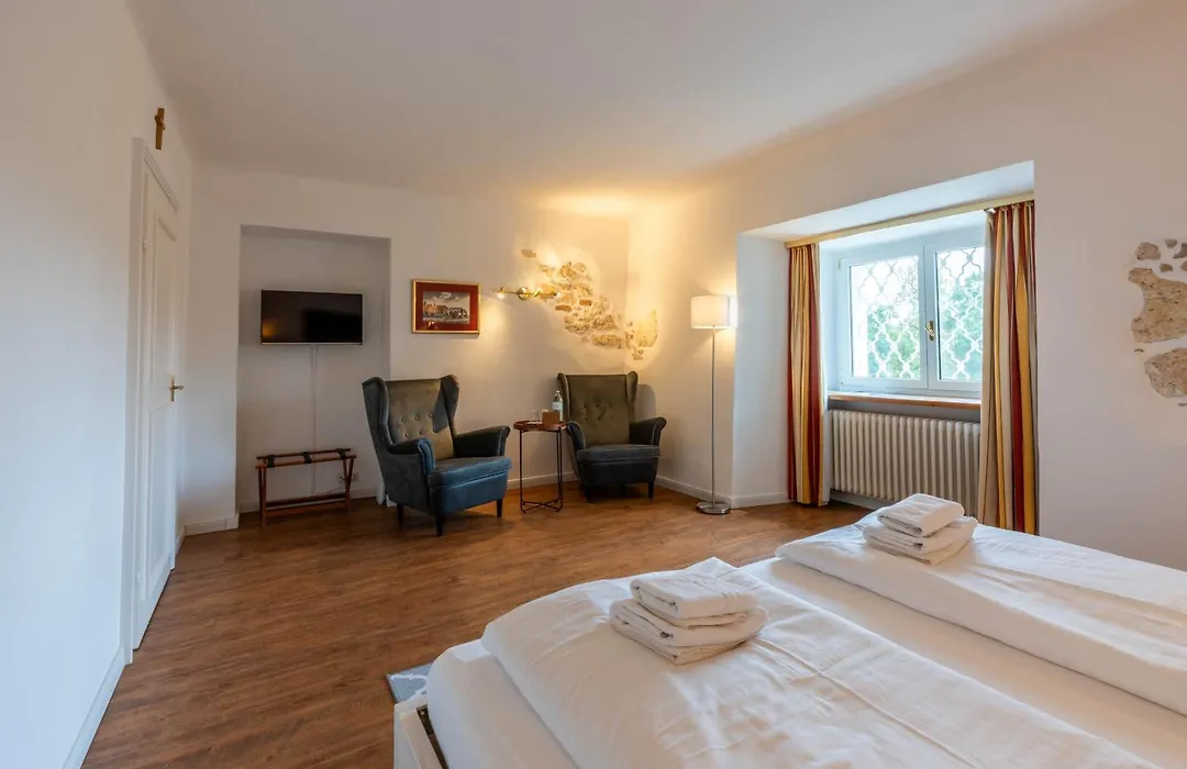 Schlosshotel Mailberg-1