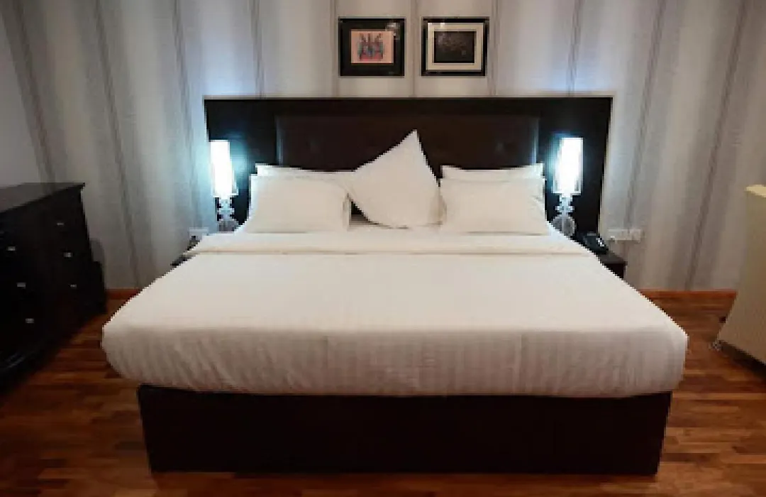 Trivoli Garden Ikoyi-Guest Room-1