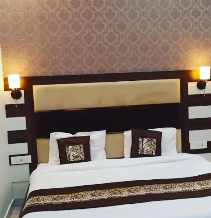 Crystal Garden Hotel-1