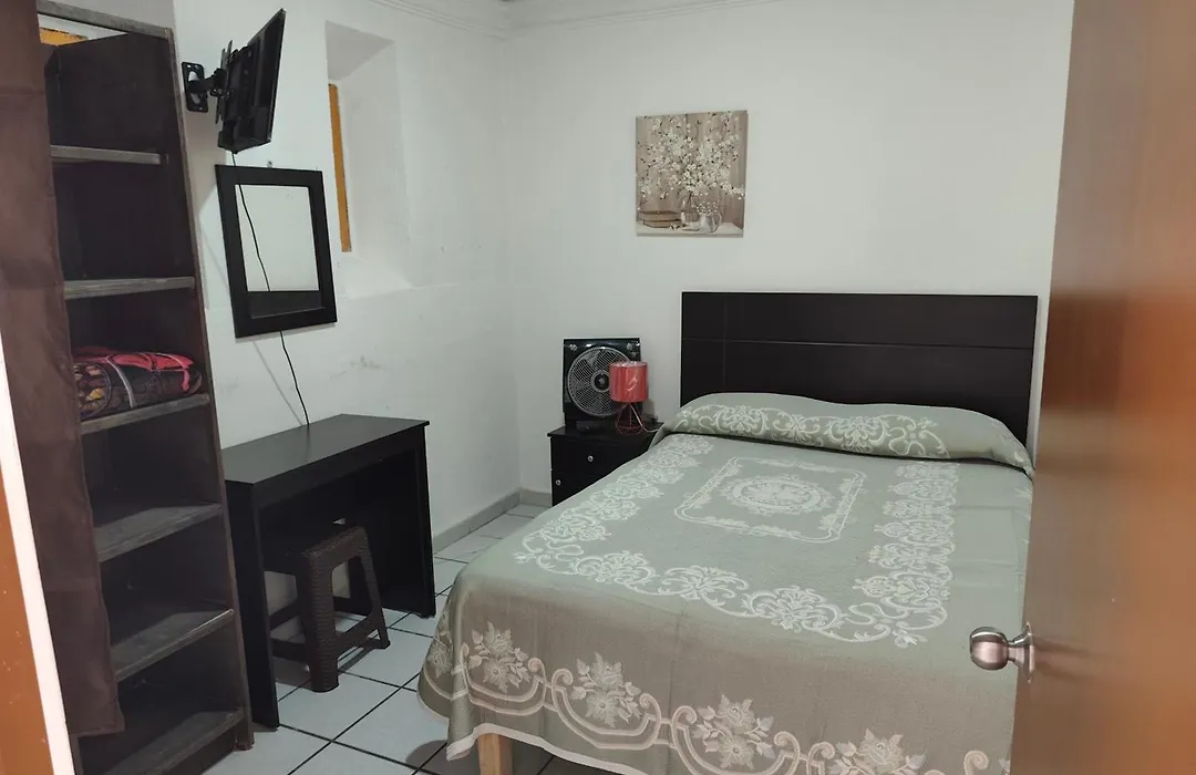 Hostal Menavi-1