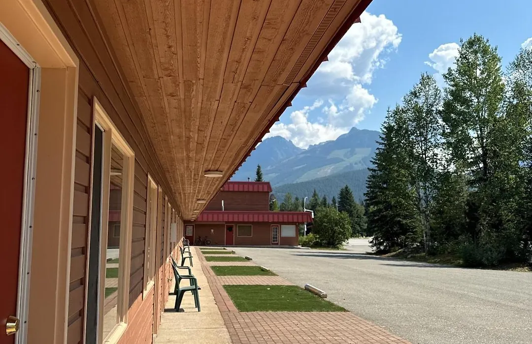 Saddle Mountain Lodge-1