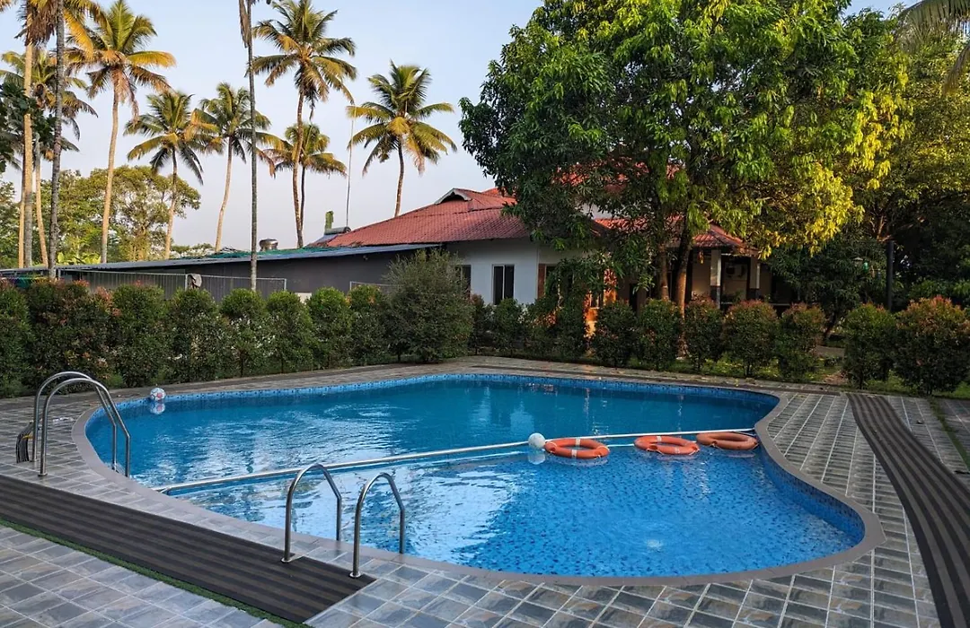 Peninsular Wood Resort-1