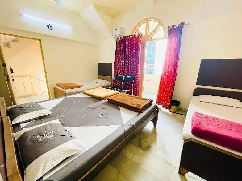 Hashmi Guest House-1