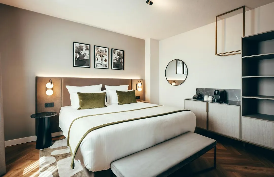 Leonardo Hotel Koeln-1