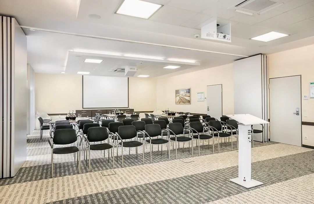 Garner Hotel Oberhausen By Ihg-1