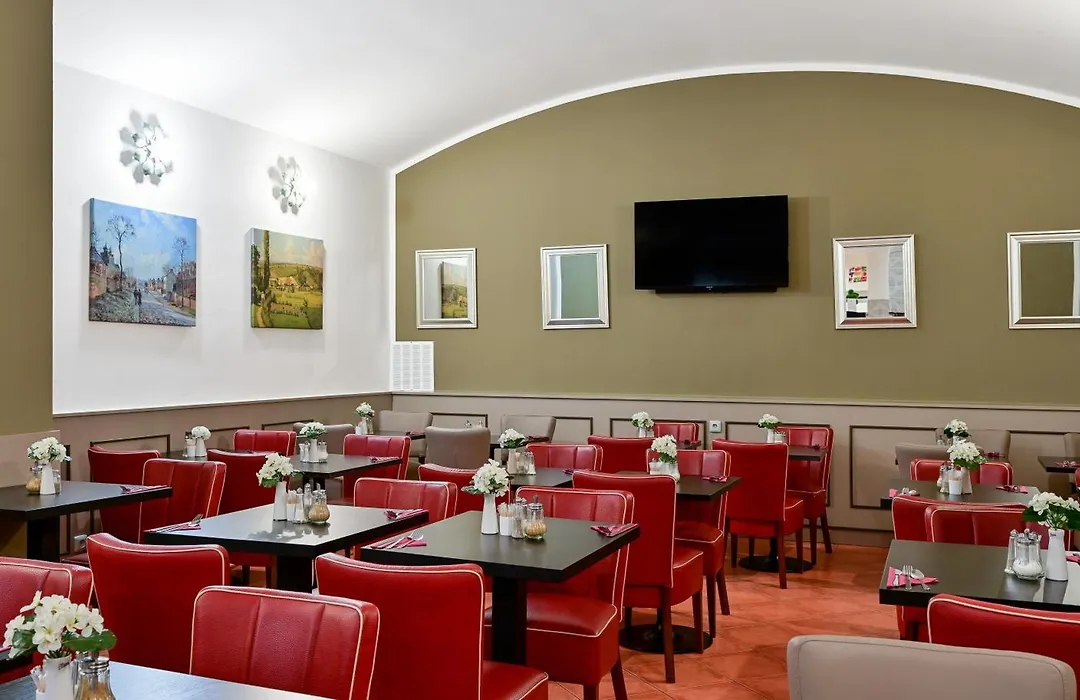 Hotel Malá Strana-1