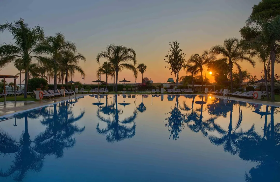 Hotel Puerto Bahia & Spa-1