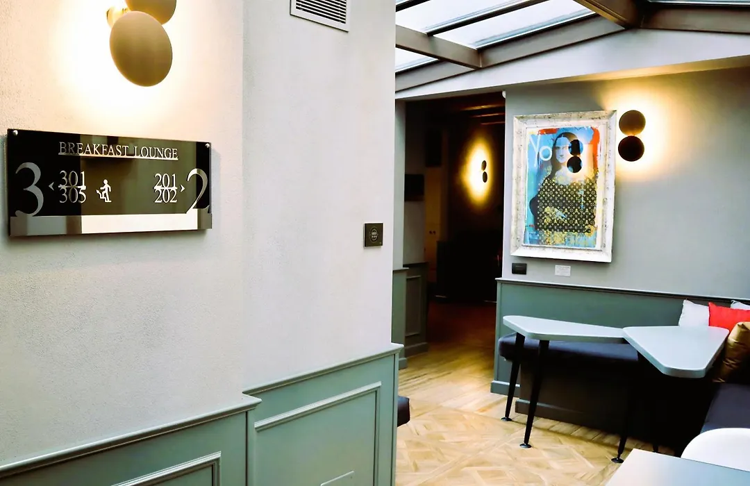 The Frame Hotel-1