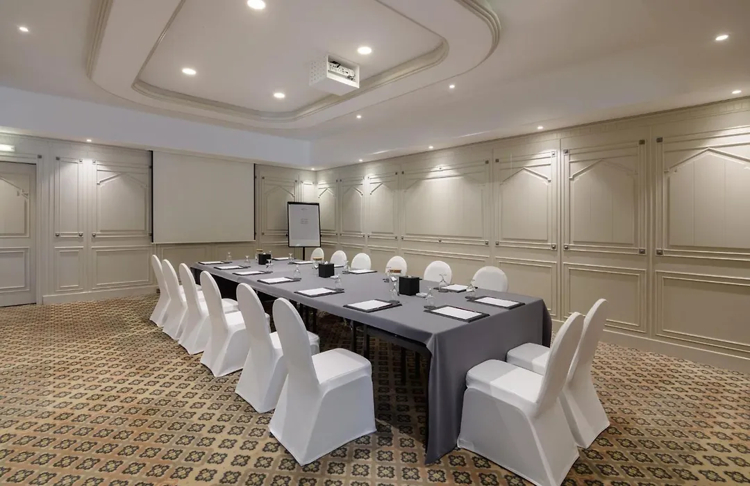 Crowne Plaza Muscat By Ihg-1