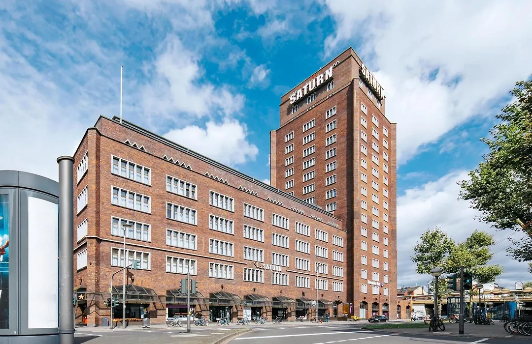 Premier Inn Koeln City Mediapark-1
