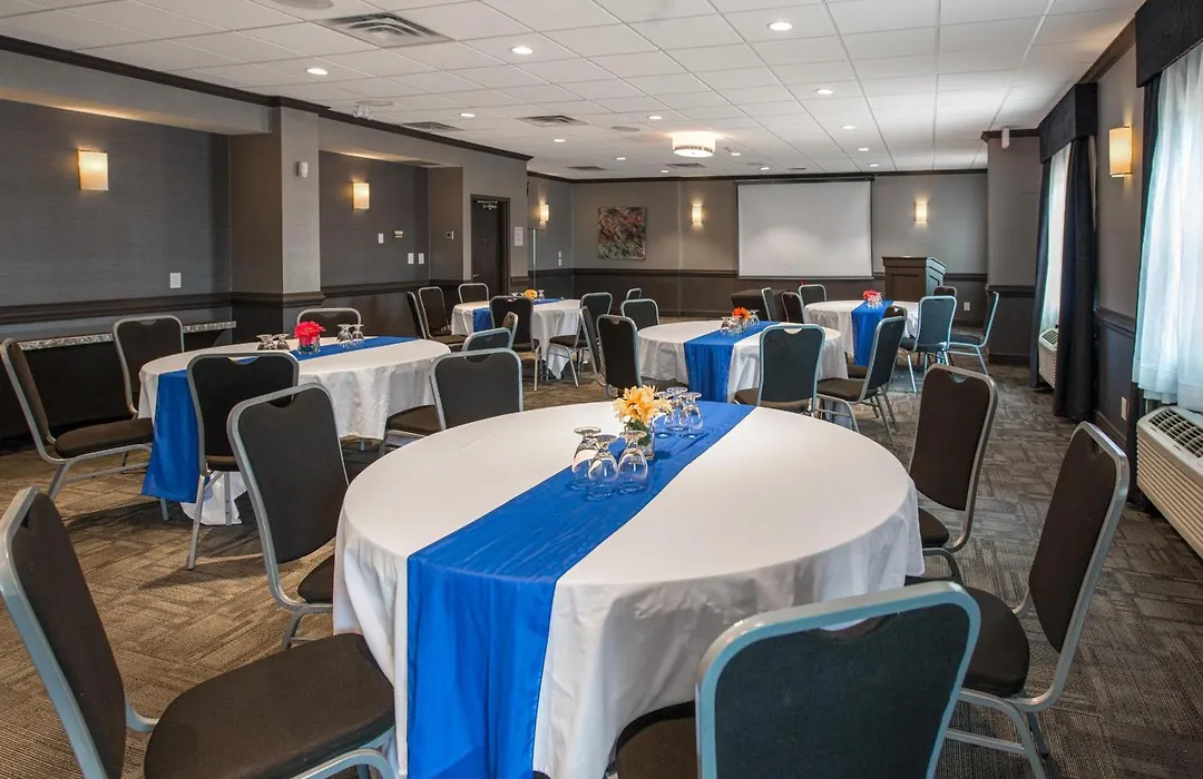 Coast Calgary University Area Hotel By Apa-1