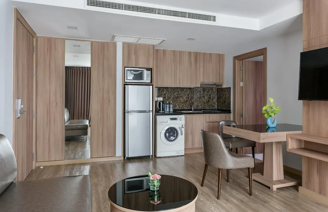 Adelphi Grande Sukhumvit-1