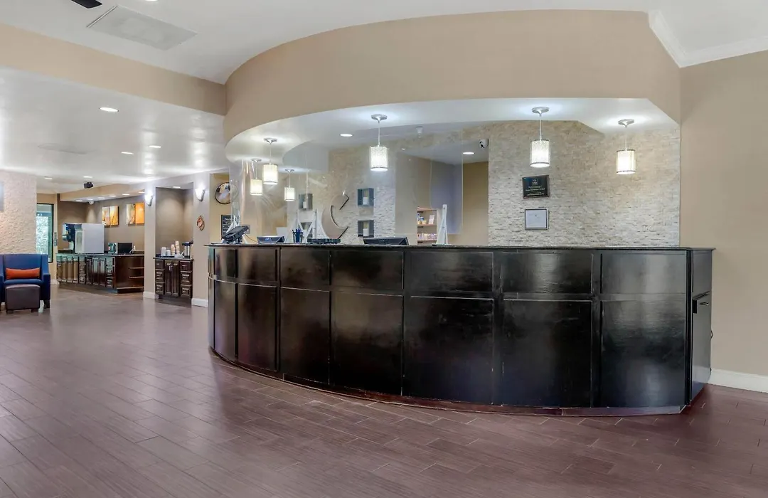 Comfort Suites Near Mcas Beaufort-1