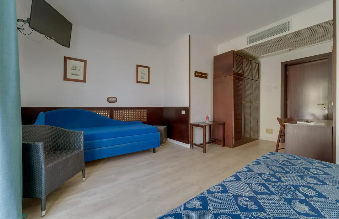 Hotel Antares-1