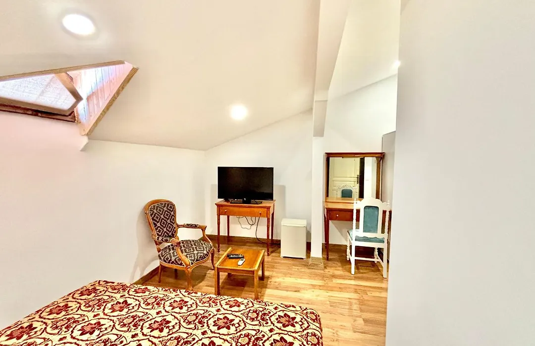Urcu Hotel-1