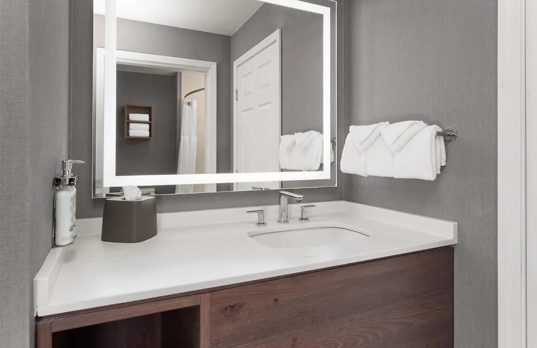 Staybridge Suites Lansing-Okemos By Ihg-1