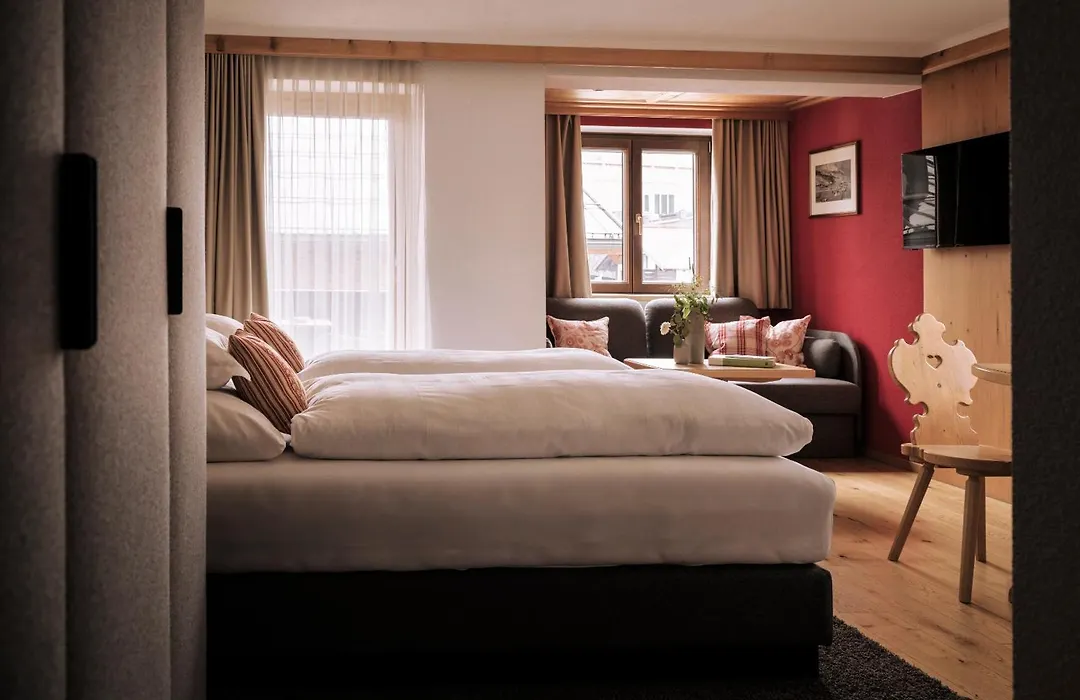 Hotel Sandhof-1