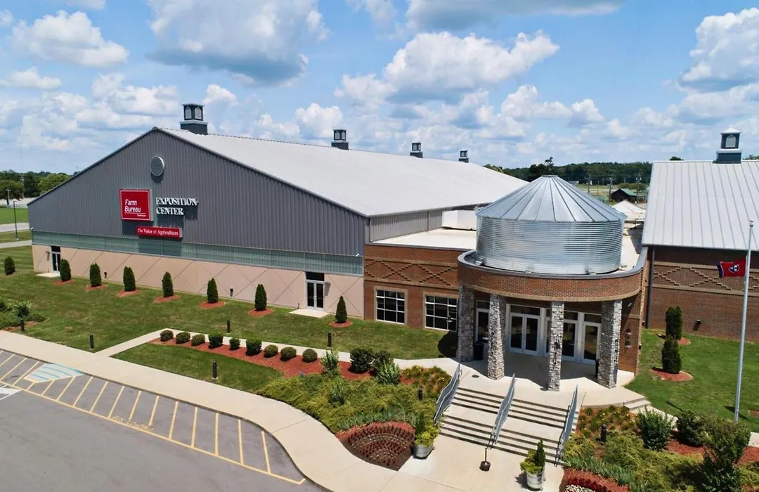 Holiday Inn Express & Suites Lebanon-Nashville Area By Ihg-1