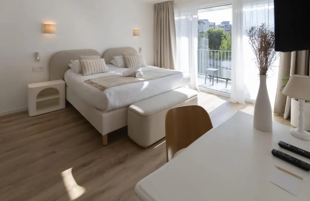 Hotel ASTORIA- Saint Etienne-Centre des Congrès--1
